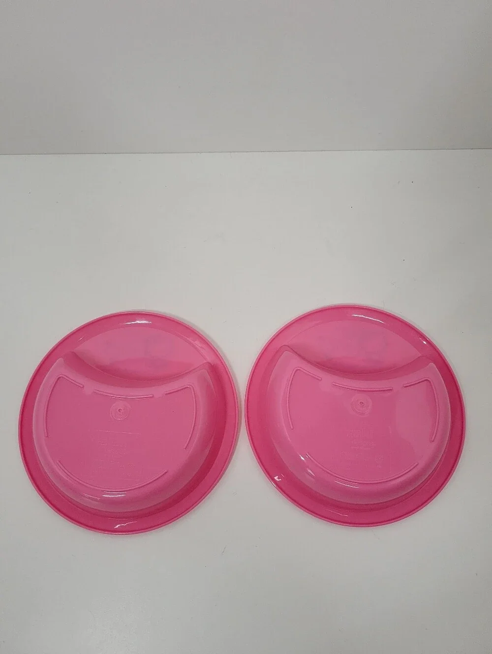 Hello Kitty Sanrio ZAK Designs 2014 Pink Plastic Snack Plates Set Of 2